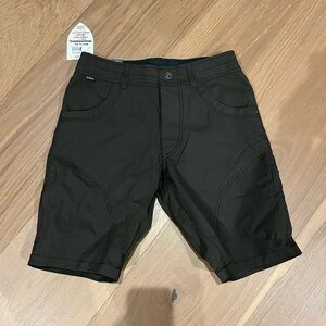 Men’s Kuhl shorts